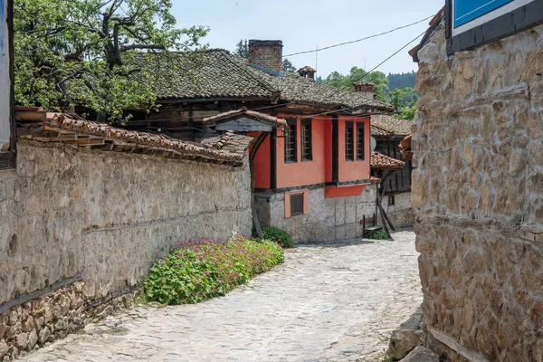 Bulgaristan Sofya Bölgesi Nin Tarihi Koprivshtitsa Kentindeki Tipik Sokak Eski — Stok fotoğraf