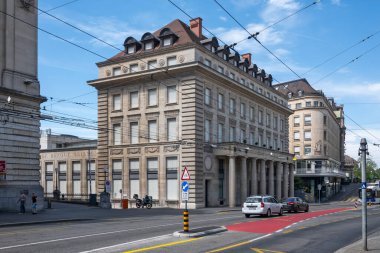 LAUSANNE, SWitzERLAND - 18 Haziran 2023: Tipik Lozan şehri, Vaud Kantonu, İsviçre