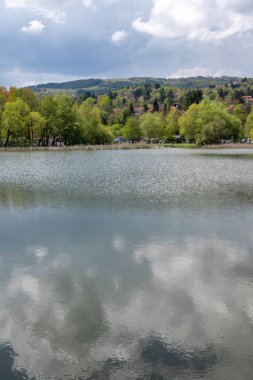 Pancharevo Gölü Bahar Manzarası, Sofya Şehir Bölgesi, Bulgaristan