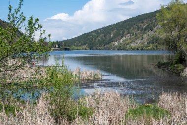 Pancharevo Gölü Bahar Manzarası, Sofya Şehir Bölgesi, Bulgaristan