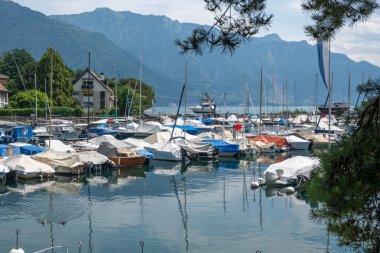 MONTREUX, SWitzERLAND - 19 Haziran 2023: Montreux, Vaud Kantonu, İsviçre Yaz Panoraması