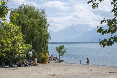 MONTREUX, SWitzERLAND - 19 Haziran 2023: Montreux, Vaud Kantonu, İsviçre Yaz Panoraması