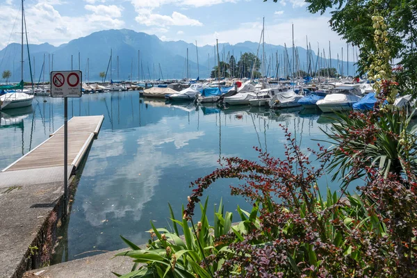 Stock image MONTREUX, SWITZERLAND - JUNE 19, 2023: Summer Panorama of town of Montreux, Canton of Vaud, Switzerland