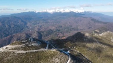 Bulgaristan 'ın Orelyak zirvesi yakınlarındaki Pirin Dağı' nın şaşırtıcı hava manzarası