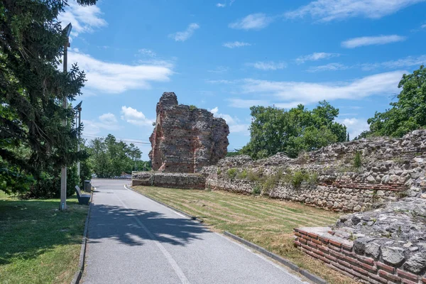 Ερπετά Ρωμαϊκών Οχυρώσεων Στην Αρχαία Πόλη Διοκλητιανόπολη Πόλη Hisarya Plovdiv — Φωτογραφία Αρχείου