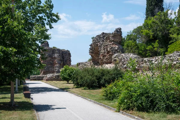 stock image Ruins of Roman fortifications in ancient city of Diocletianopolis, town of Hisarya, Plovdiv Region, Bulgaria