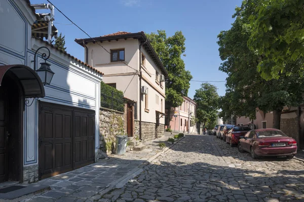 プロヴディフ ブルガリア 2023年5月23日 ブルガリアのプロヴディフの旧市街の典型的な通りと家 — ストック写真