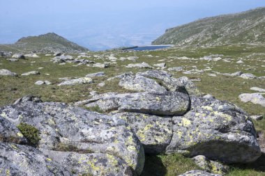 Bulgaristan 'ın Kalin zirvesi yakınlarındaki Rila Dağı' nın İnanılmaz Yaz Manzarası