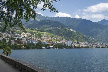 Montreux kasabası Embankment Panoraması, Vaud Kantonu, İsviçre