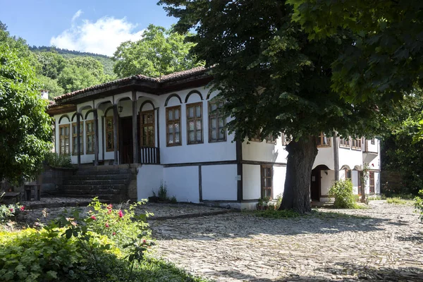 Wieś Zheravna Dziewiętnastowiecznymi Domami Obwód Sliven Bułgaria — Zdjęcie stockowe