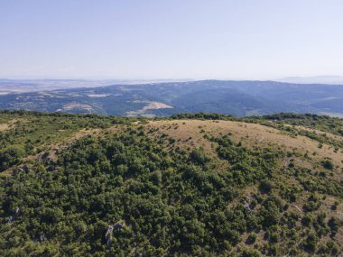 Rudina Dağı, Pernik Bölgesi, Bulgaristan 'ın İnanılmaz Yaz Manzarası