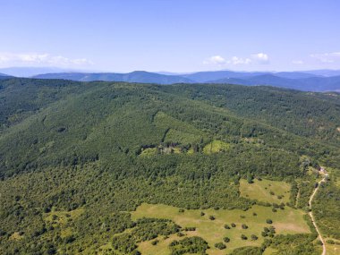 Rudina Dağı, Pernik Bölgesi, Bulgaristan 'ın İnanılmaz Yaz Manzarası