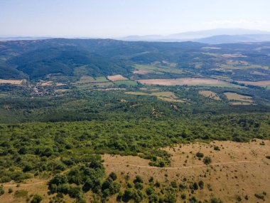 Rudina Dağı, Pernik Bölgesi, Bulgaristan 'ın İnanılmaz Yaz Manzarası