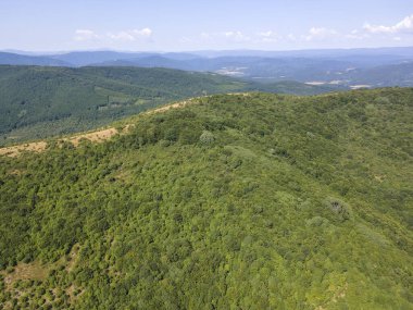 Rudina Dağı, Pernik Bölgesi, Bulgaristan 'ın İnanılmaz Yaz Manzarası