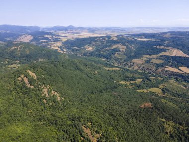 Rudina Dağı, Pernik Bölgesi, Bulgaristan 'ın İnanılmaz Yaz Manzarası