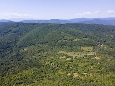Rudina Dağı, Pernik Bölgesi, Bulgaristan 'ın İnanılmaz Yaz Manzarası
