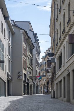 LAUSANNE, SWitzERLAND - 18 Haziran 2023: Tipik Lozan şehri, Vaud Kantonu, İsviçre