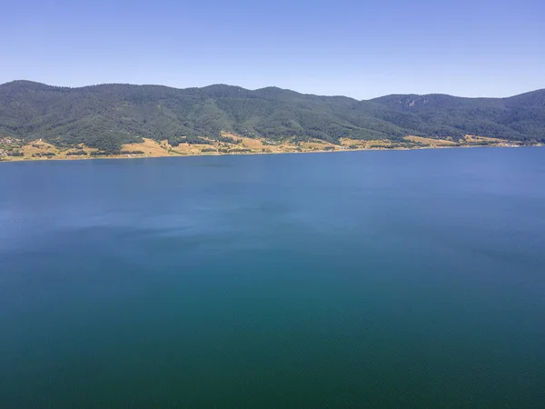 Luchtfoto Zomer Uitzicht Het Stuwmeer Van Dospat Nabij Sarnitsa Regio — Stockfoto