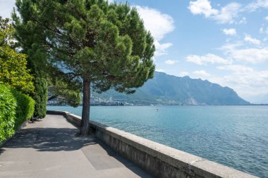 Montreux kasabası Embankment Panoraması, Vaud Kantonu, İsviçre