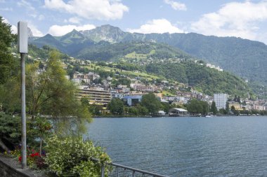 Montreux kasabası Embankment Panoraması, Vaud Kantonu, İsviçre