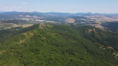 Rudina Dağı, Pernik Bölgesi, Bulgaristan 'ın İnanılmaz Yaz Manzarası