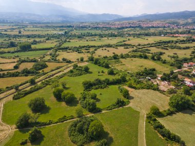 Bulgaristan 'ın Blagoevgrad Bölgesi' ndeki Garmen kasabası yakınlarındaki antik Roma şehri Nicopolis ad Nestum 'un hava manzarası