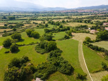 Bulgaristan 'ın Blagoevgrad Bölgesi' ndeki Garmen kasabası yakınlarındaki antik Roma şehri Nicopolis ad Nestum 'un hava manzarası