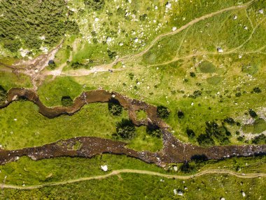 Bulgaristan 'ın Banderitsa Nehri yakınlarındaki Pirin Dağı' nın şaşırtıcı hava manzarası