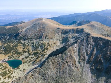 Bulgaristan 'ın Musala zirvesi yakınlarındaki Rila Dağı' nın şaşırtıcı hava manzarası