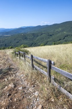 Rudina Dağı, Pernik Bölgesi, Bulgaristan 'ın İnanılmaz Yaz Manzarası