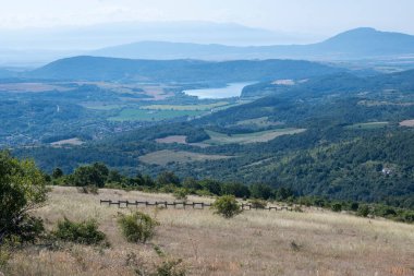 Rudina Dağı, Pernik Bölgesi, Bulgaristan 'ın İnanılmaz Yaz Manzarası
