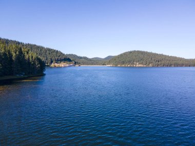 Bulgaristan 'ın Pazardzhik bölgesinin Golyam Beglik Baraj Havalimanı manzarası