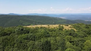 Rudina Dağı, Pernik Bölgesi, Bulgaristan 'ın İnanılmaz Yaz Manzarası