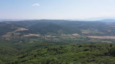 Rudina Dağı, Pernik Bölgesi, Bulgaristan 'ın İnanılmaz Yaz Manzarası