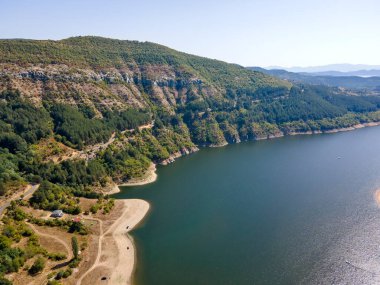 Bulgaristan 'ın Kardzhali Barajı ve Arda Nehri' nin şaşırtıcı manzarası