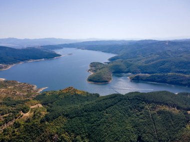 Bulgaristan 'ın Kardzhali Barajı ve Arda Nehri' nin şaşırtıcı manzarası