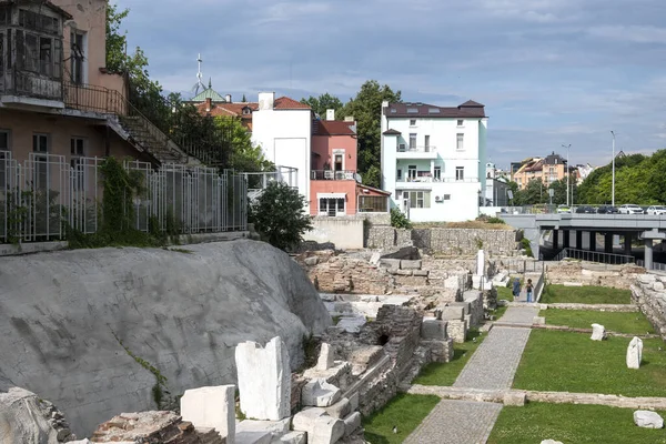 PLOVDIV, BULGARIA - 11 Haziran 2023: Bulgaristan 'ın Filibe kentinin şaşırtıcı Panoramik görünümü