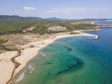 Bulgaristan 'ın Burgaz Bölgesi, Arkutino plajının şaşırtıcı hava manzarası