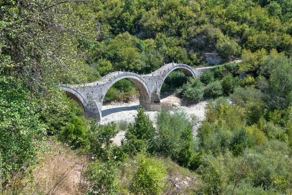 Vista Incrível Plakidas Medieval Kalogeriko Bridge Pindus Mountains Zagori Epirus — Fotografia de Stock