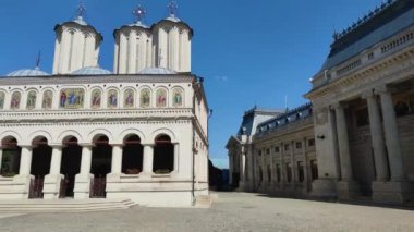 Romanya 'nın Bükreş kentindeki Patrikhane ve Aziz Konstantin Katedrali ve Helena
