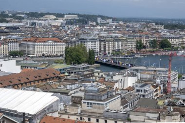 GENEVA, SWitzERLAND - 20 Haziran 2023: İsviçre 'nin Cenevre kentinin şaşırtıcı Panoramik manzarası