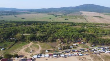 Bulgaristan 'ın Burgaz Bölgesi' nin Sozopol kasabası yakınlarındaki Gradina (Bahçe) plajının havadan manzarası 