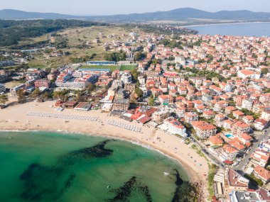 Bulgaristan 'ın Burgaz Bölgesi Sozopol ve Harmanite Plajı' nın hava manzarası