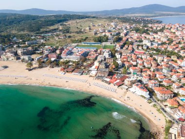 Bulgaristan 'ın Burgaz Bölgesi Sozopol ve Harmanite Plajı' nın hava manzarası
