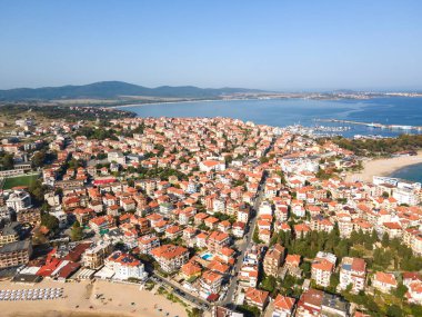 Bulgaristan 'ın Burgaz Bölgesi Sozopol ve Harmanite Plajı' nın hava manzarası