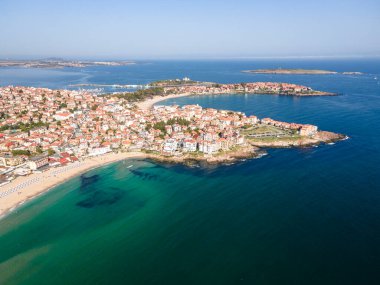 Bulgaristan 'ın Burgaz Bölgesi Sozopol ve Harmanite Plajı' nın hava manzarası
