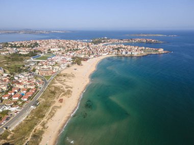 Bulgaristan 'ın Burgaz Bölgesi Sozopol ve Harmanite Plajı' nın hava manzarası