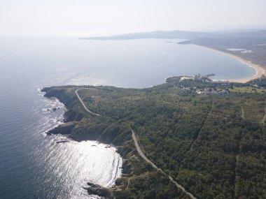 Bulgaristan 'ın Burgaz Bölgesi Sozopol yakınlarındaki Smokinya Plajı' nın hava manzarası