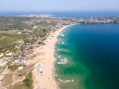 Bulgaristan 'ın Burgaz Bölgesi Sozopol yakınlarındaki Smokinya Plajı' nın hava manzarası