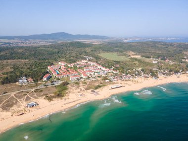 Bulgaristan 'ın Burgaz Bölgesi Sozopol yakınlarındaki Smokinya Plajı' nın hava manzarası